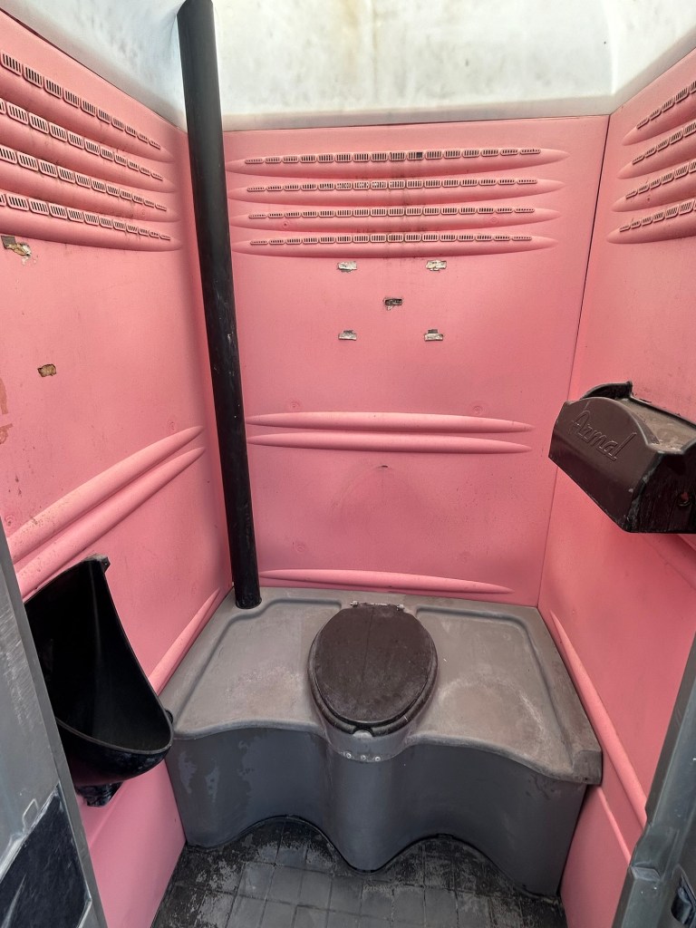 Portable toilet supplier